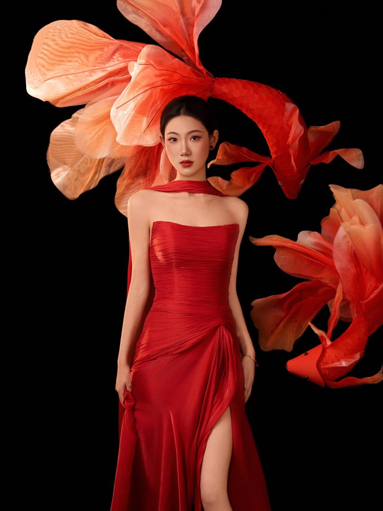 Ethnic Fashion Shoot - 2026 新年赤い幸運の鯉中国風ドレススタジオ写真撮影伝統衣装女性のファッショナブルな民族衣装