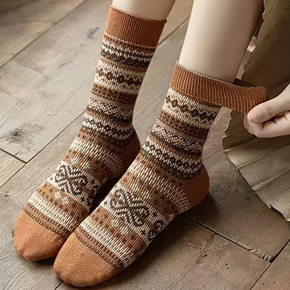 女性用ミッドカーフソックス,レトロソックス,ファッショナブル - Winter Ethnic Fashion For Women のレビューと価格