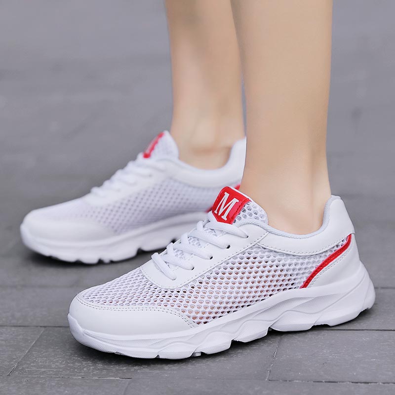 女性用通気性メッシュスニーカー,軽量ランニングシューズ,ベー - Ethnic Luxe Fashion のレビューと価格