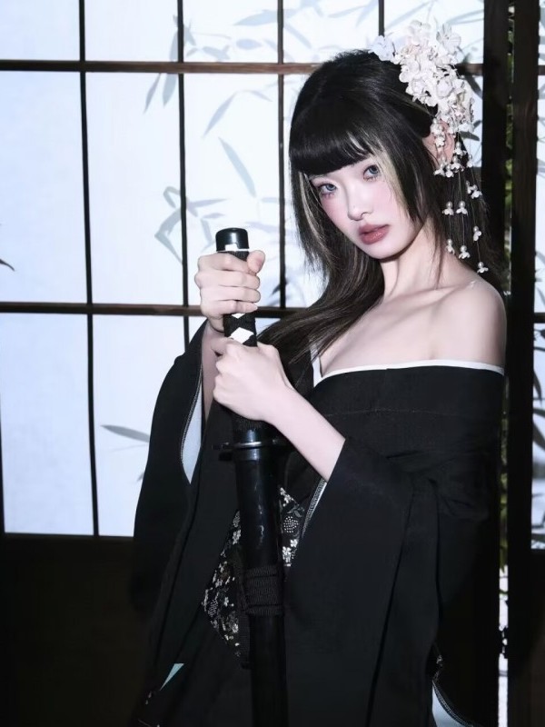 伝統的な日本の着物風バスローブドレス写真撮影女子学生レトロ服 - Ethnic Fashion Shoot のレビューと価格