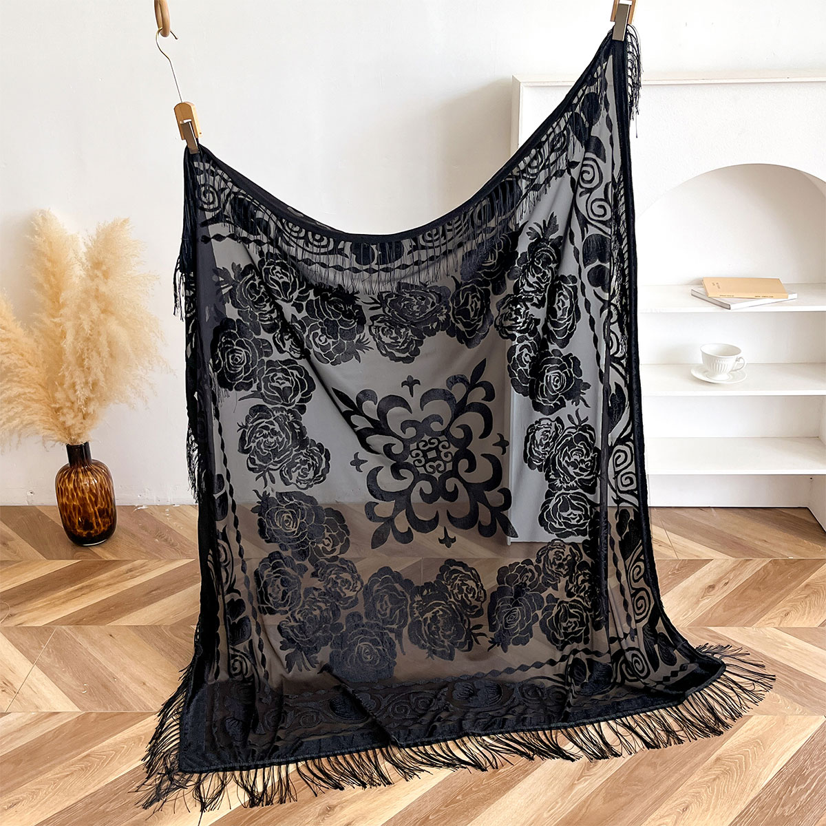 レトロベルベットタッセルスカーフ花柄刺繍暖かいアウターショー - Winter Ethnic Fashion For Women のレビューと価格