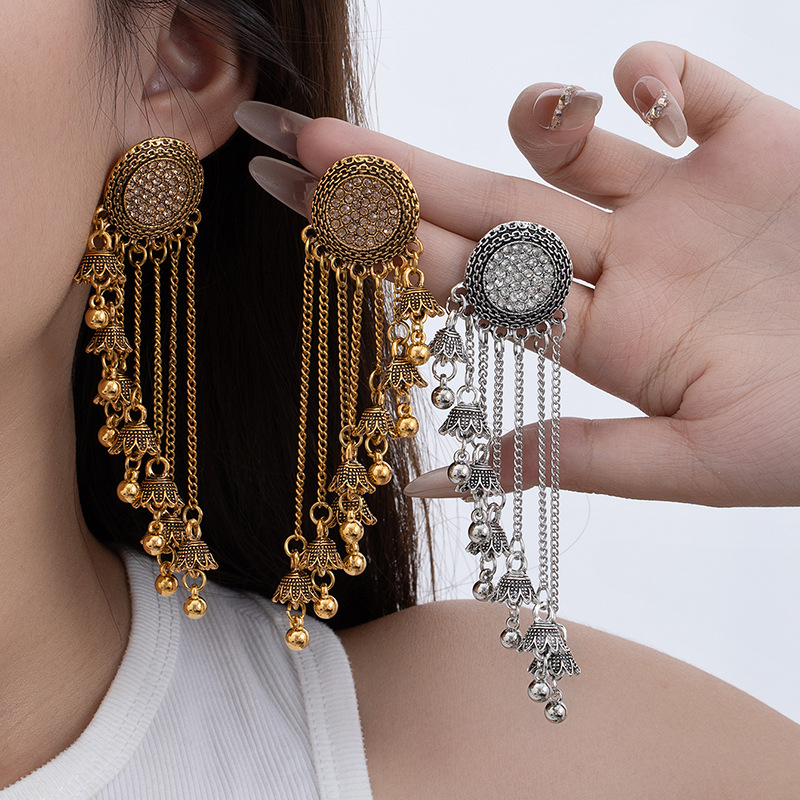 ボヘミアンスタイルのイヤリング 豪華で洗練された女性用フリン - Ethnic Luxe Fashion のレビューと価格